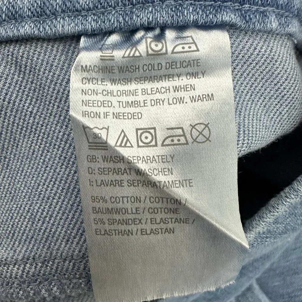 Isaac Mizrahi‎ Wide Leg Crop Women's size 24W Medium Wash Blue Denim Jeans